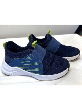 Kids Size 9 Navy Blue Slip-On Athletic Shoes With Elastic Strap